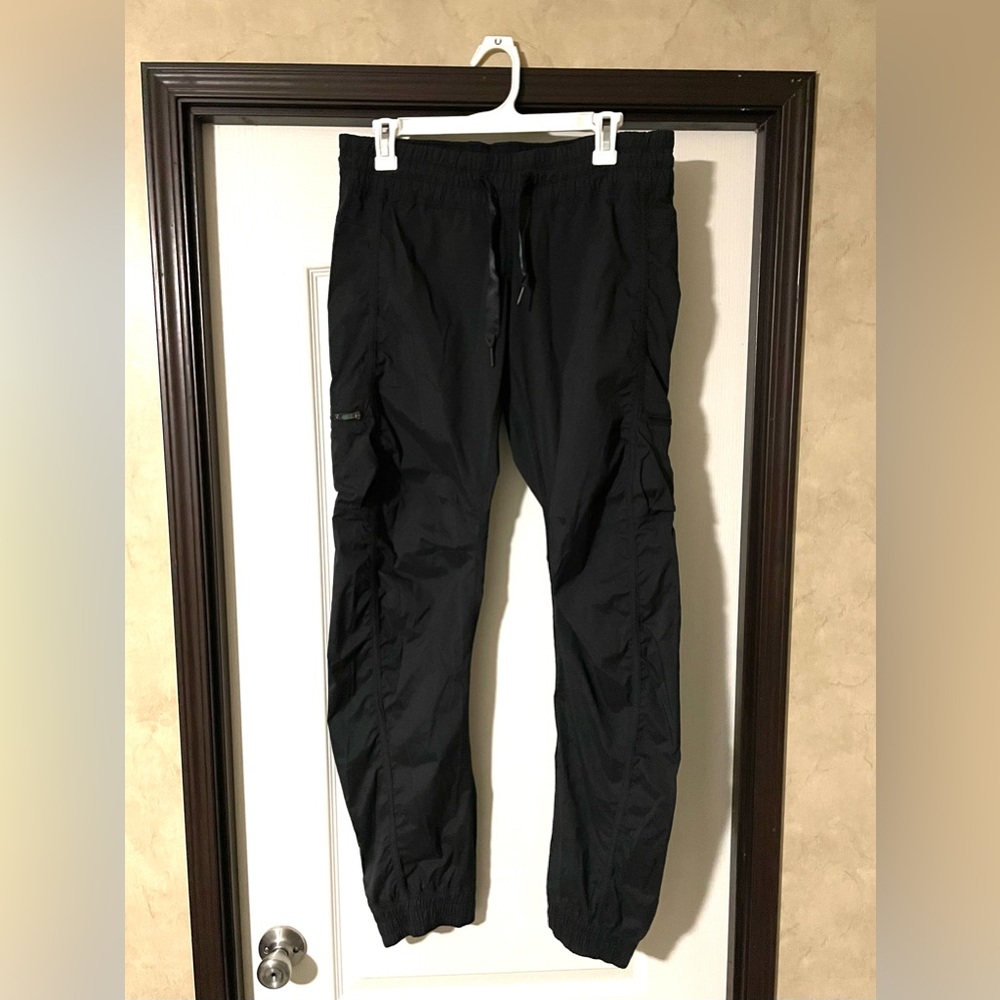 Lululemon Active Joggers *LOW-RISE*